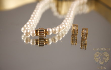 Collier Südseeperle Brillantschließe, Creolen Gelbgold, Brillant
